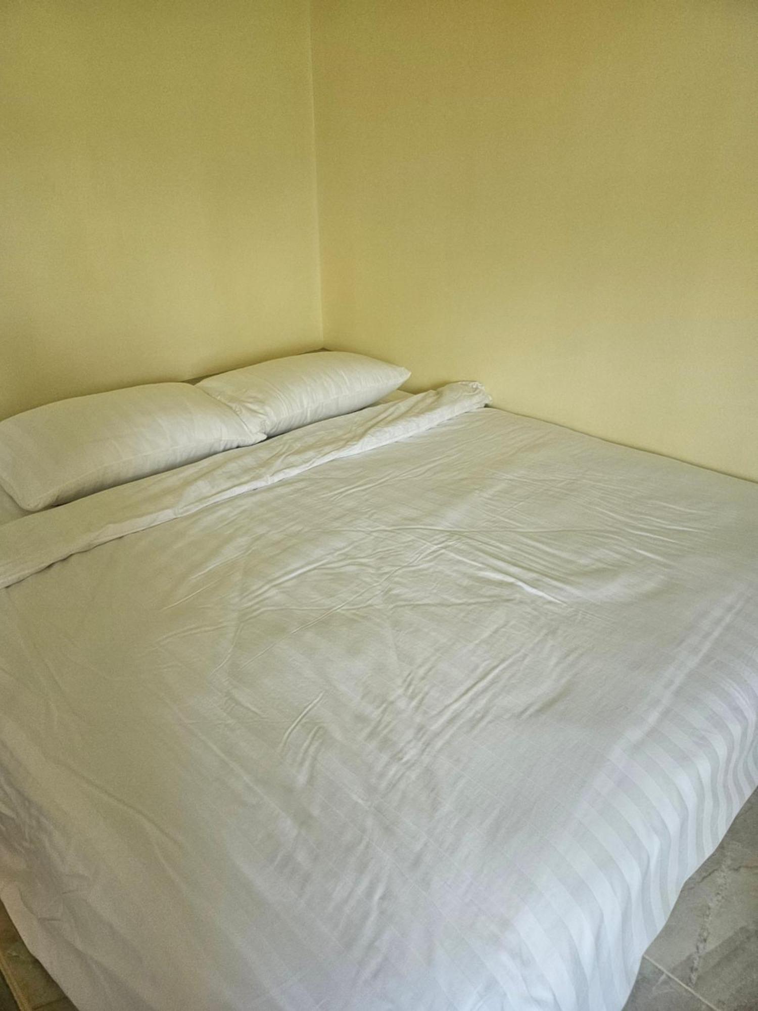 Bed and Breakfast Khaoyaitriplefive Ban Thung Sawang Exterior foto